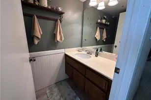 14805 Weeping Willow, Fontana, CA 92337 - Photo 5