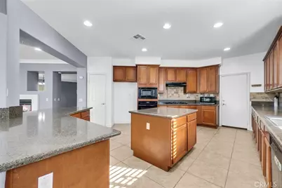 519 Cedarbrook Lane, Corona, CA 92879 - Photo 15