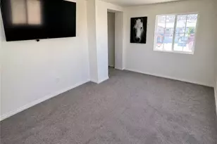 32190 Rambling Ct, Winchester, CA 92596 - Photo 5