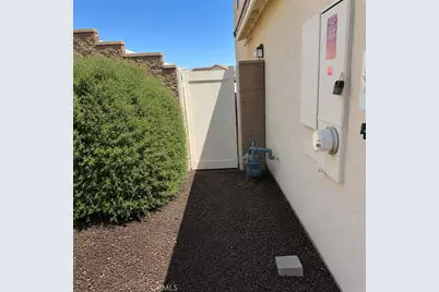 32190 Rambling Court, Winchester, CA 92596 - Photo 17