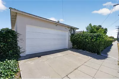 15804 Dalton Avenue, Gardena, CA 90247 - Photo 3