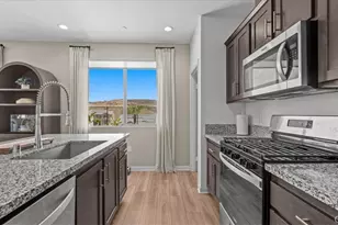 4230 Empressa Cir, Lake Elsinore, CA 92530 - Photo 11