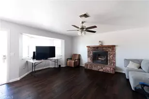 16255 Teton, Victorville, CA 92395 - Photo 7