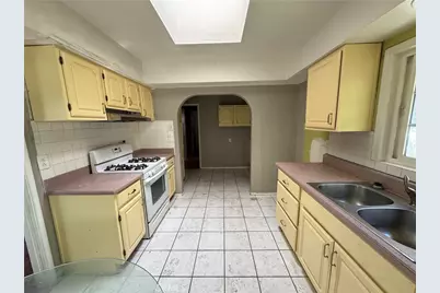 2790 Mataro, Pasadena, CA 91107 - Photo 7