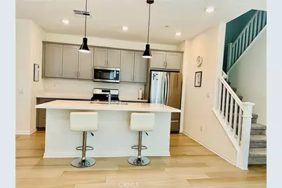 27474 Quiet View Place, Valencia, CA 91381 - Photo 9