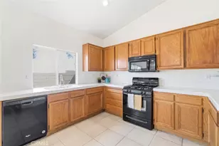 16606 Windcrest, Fontana, CA 92337 - Photo 11