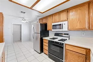 2562 Alegre Ave, Hemet, CA 92545 - Photo 15