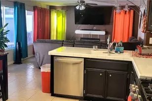 633 Linden Cir, Corona, CA 92879 - Photo 5