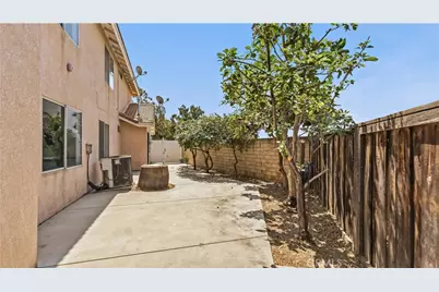 14126 Tuolumne Court, Fontana, CA 92336 - Photo 51