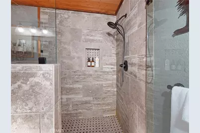 108 E Rainbow, Big Bear City, CA 92314 - Photo 15