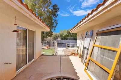 18588 Kamana, Apple Valley, CA 92307 - Photo 39