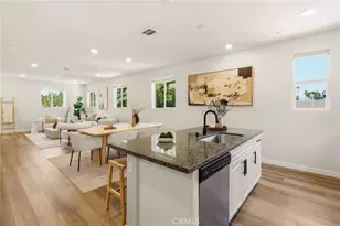 14700 Sherman Way, Van Nuys, CA 91405 - Photo 3