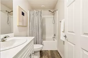 14700 Sherman Way, Van Nuys, CA 91405 - Photo 21