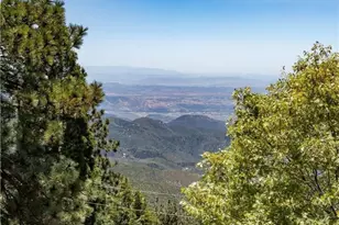 31563 Inspiration Dr, Running Springs, CA 92382 - Photo 5