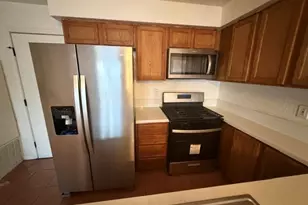16605 Upland Ave, Fontana, CA 92335 - Photo 9