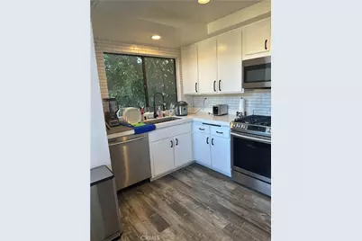 18445 Hatteras Street #402, Tarzana, CA 91356 - Photo 13