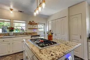 551 E Columbia, Pomona, CA 91767 - Photo 17