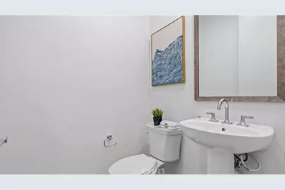 633 S Lyon St, Santa Ana, CA 92705 - Photo 21