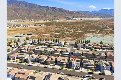 16432 Ambrosia Ln., Fontana, CA 92336 - Photo 33