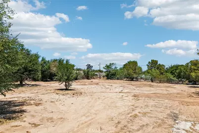 12233 E Avenue V-12, Pearblossom, CA 93553 - Photo 43