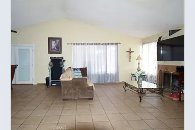 8416 Reseda Avenue, Fontana, CA 92335 - Photo 7