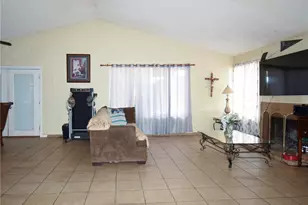 8416 Reseda Ave, Fontana, CA 92335 - Photo 7