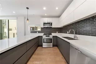 113 1/2 N Manhattan, Los Angeles, CA 90004 - Photo 9