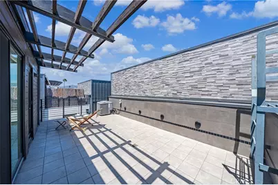 113 1/2 N Manhattan, Los Angeles, CA 90004 - Photo 5