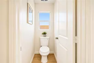 12540 Aragonite Wy, Jurupa Valley, CA 92509 - Photo 17