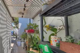 801 S Hicks Ave, Los Angeles, CA 90023 - Photo 43