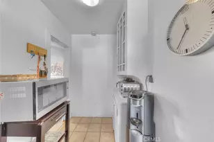 801 S Hicks Ave, Los Angeles, CA 90023 - Photo 19