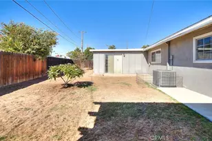 8723 Larkin Ct, Riverside, CA 92503 - Photo 33