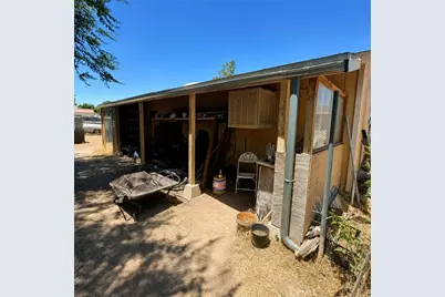 18865 Felton, Hesperia, CA 92345 - Photo 13