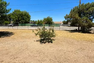 18865 Felton, Hesperia, CA 92345 - Photo 19