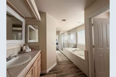 18285 Harbor Drive, Victorville, CA 92395 - Photo 21