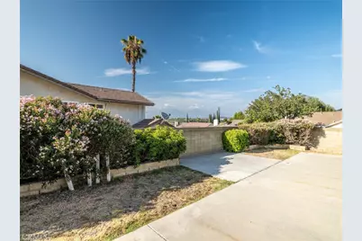 20995 Glenbrook Dr, Walnut, CA 91789 - Photo 23