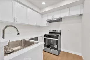 1255 N Los Robles Ave, Pasadena, CA 91104 - Photo 11