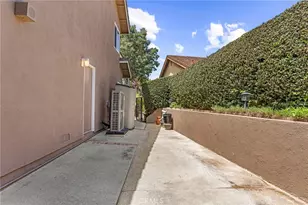 808 S Bluebird, Anaheim, CA 92807 - Photo 55