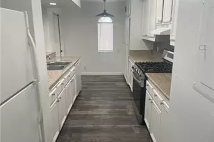 121 S Wilson, Pasadena, CA 91106 - Photo 15