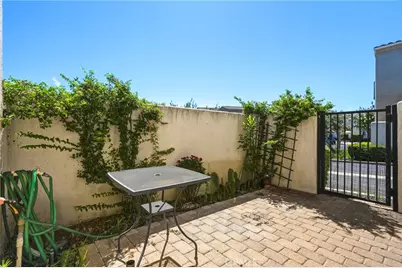 11521 Cararra Lane, Northridge, CA 91326 - Photo 33