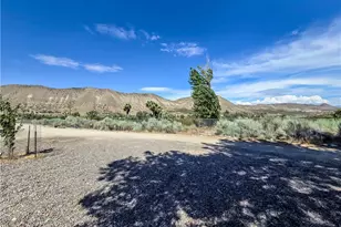 5363 Hess Rd, Phelan, CA 92371 - Photo 7