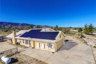 1825 Smoke Tree, Pinon Hills, CA 92372 - Photo 3