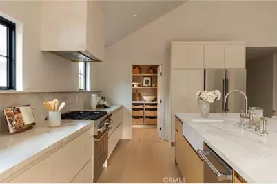 321 N Lucerne, Los Angeles, CA 90004 - Photo 5