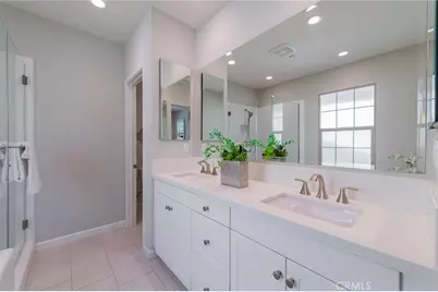 124 Holly Springs, Irvine, CA 92618 - Photo 23