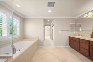 14075 Silent Stream Ct, Eastvale, CA 92880 - Photo 45