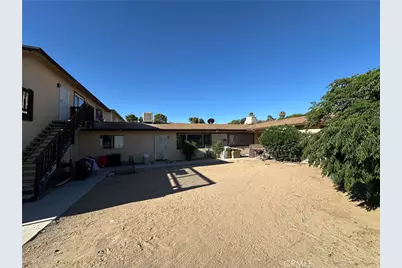 751 Upton, Barstow, CA 92311 - Photo 3