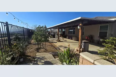 8221 Muir Lane, Riverside, CA 92507 - Photo 27