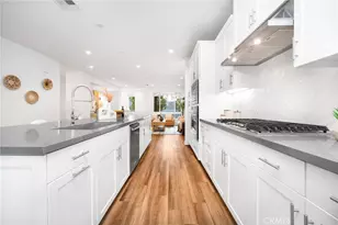 122 Schick, Irvine, CA 92614 - Photo 5