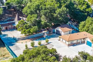 26251 Ravenhill Rd, Canyon Country, CA 91387 - Photo 9