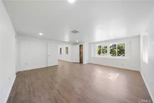 26251 Ravenhill Rd, Canyon Country, CA 91387 - Photo 17